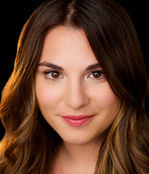 Victoria Aveyard books 